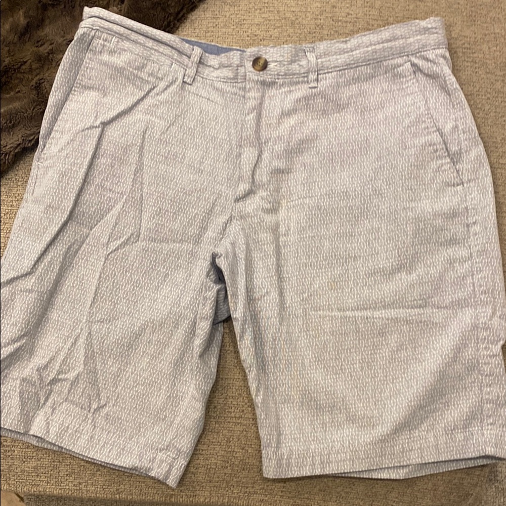 Merona said Men's Gray and white pattern Shorts, sz 34